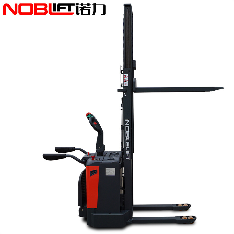 諾力NOBLIFT全電動(dòng)堆高車(chē)PSB12